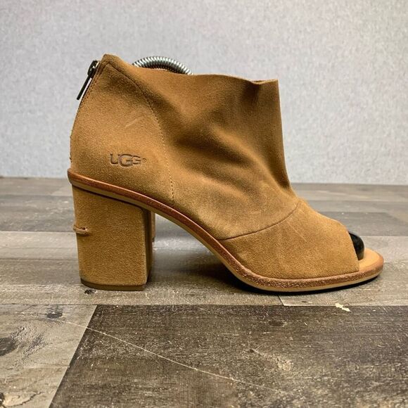 UGG womens 10 Ginger suede peep toe Ankle boot strap heel - Picture 1 of 10